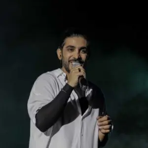 دانلود آهنگ بارون بارون بارونه دلم دل نگرونه کسری زاهدی