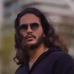 دانلود آهنگ من ترک خوردم ولی زندم هنوز نیواد